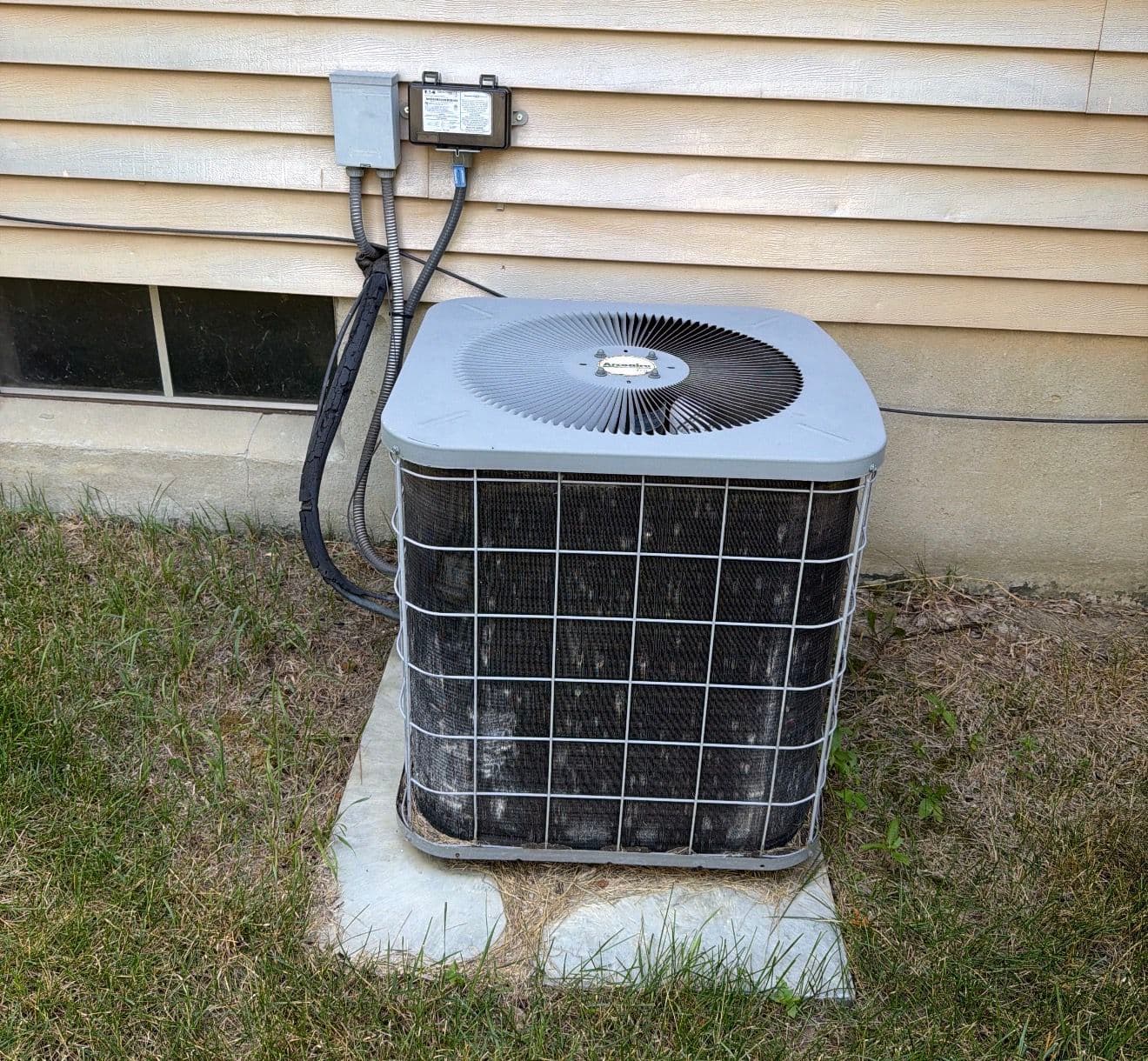 Gallery photos for Old Furnace and AC Swapped Out for a New Amana Setup: Image #4