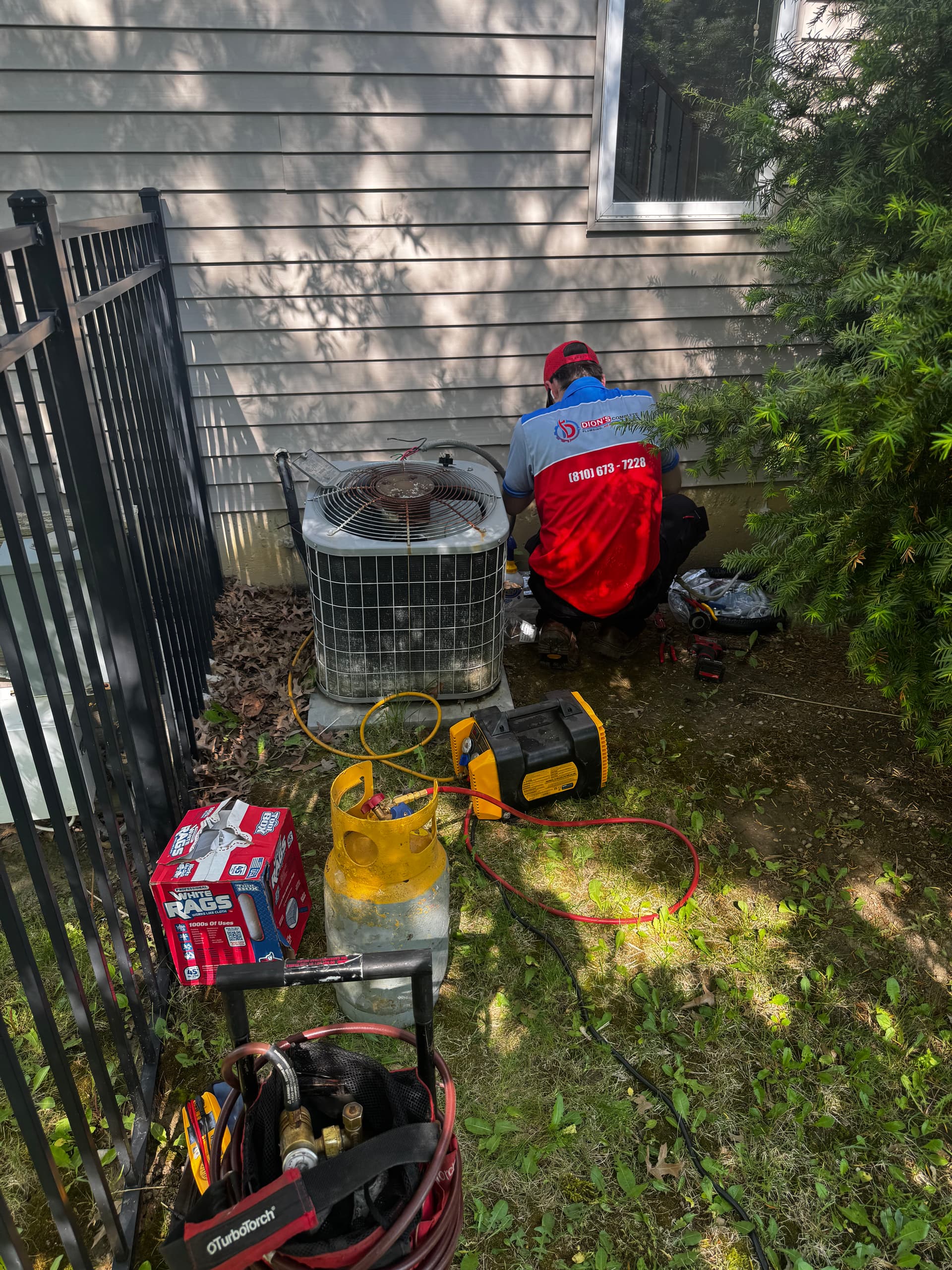 Gallery photos for 30-Year-Old AC Replaced With a Coleman 13.2 SEER Unit: Image #2